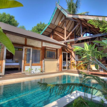 Apalagi Villas Гили-Эйр Экстерьер фото